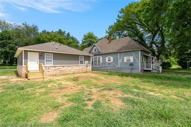 1014 N 7th Street, Fort Smith, AR 72901
