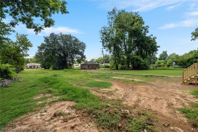 1014 N 7th Street, Fort Smith, AR 72901