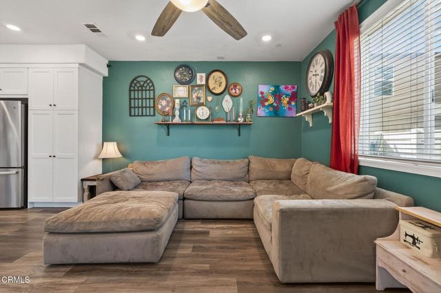 562 Kumquat Court, Santa Paula, CA 93060