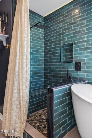 562 Kumquat Court, Santa Paula, CA 93060