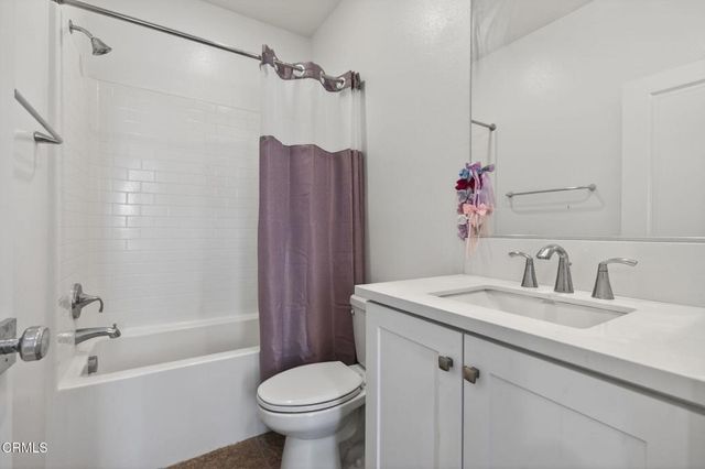 562 Kumquat Court, Santa Paula, CA 93060