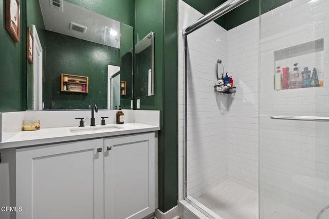 562 Kumquat Court, Santa Paula, CA 93060