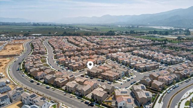 562 Kumquat Court, Santa Paula, CA 93060