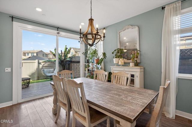 562 Kumquat Court, Santa Paula, CA 93060