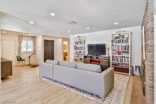 1605 Bryn Mawr Avenue, Las Vegas, NV 89102