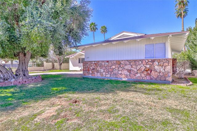 1605 Bryn Mawr Avenue, Las Vegas, NV 89102