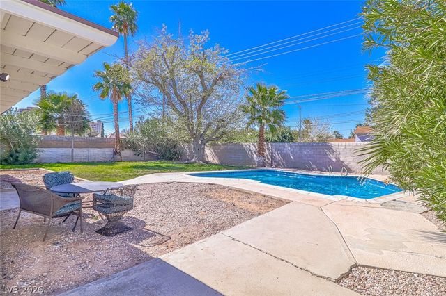 1605 Bryn Mawr Avenue, Las Vegas, NV 89102