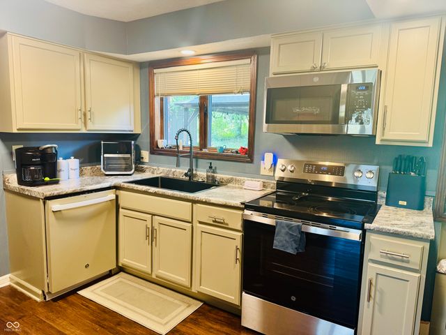 434 Mutton Creek, Seymour, IN 47274