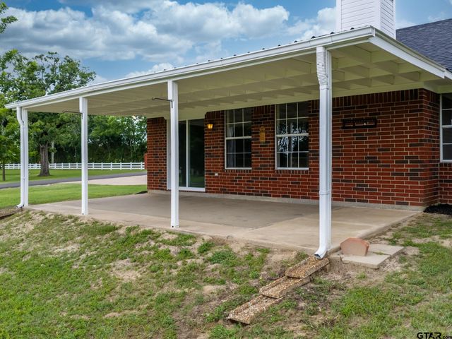 109 County Road 3009, Frankston, TX 75763