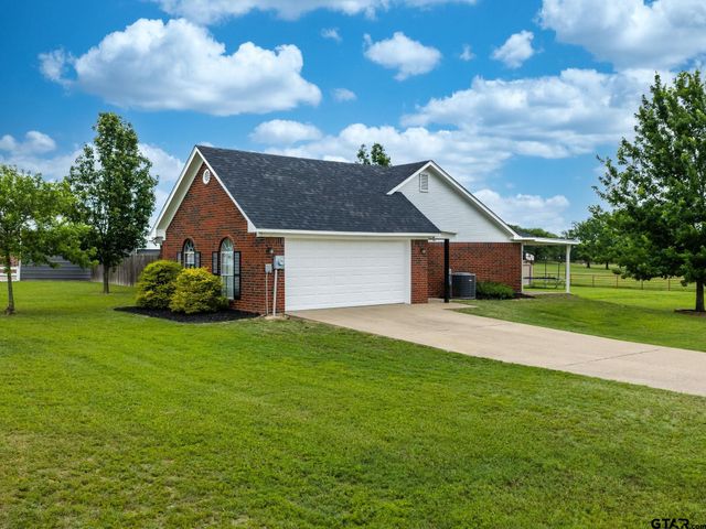 109 County Road 3009, Frankston, TX 75763