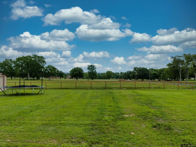 109 County Road 3009, Frankston, TX 75763