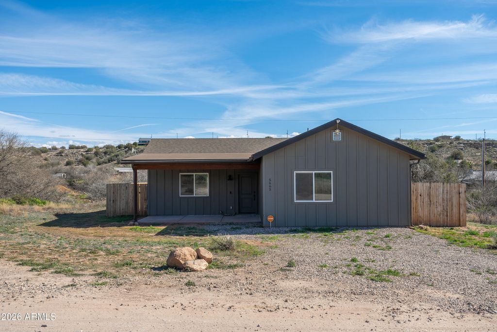 5665 N BENTLEY Drive, Rimrock, AZ 86335
