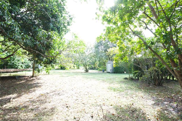 140 Royal Palm Ct, Plantation, FL 33317