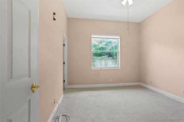 140 Royal Palm Ct, Plantation, FL 33317