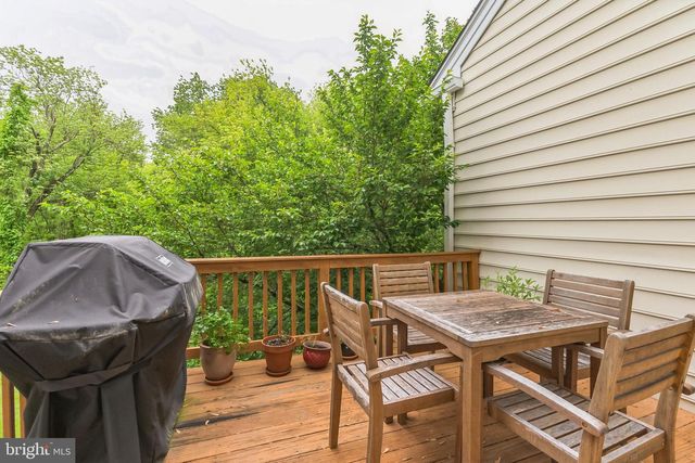 32 CHARTER OAK CT, Doylestown, PA 18901