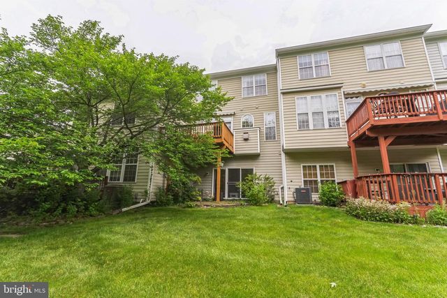 32 CHARTER OAK CT, Doylestown, PA 18901