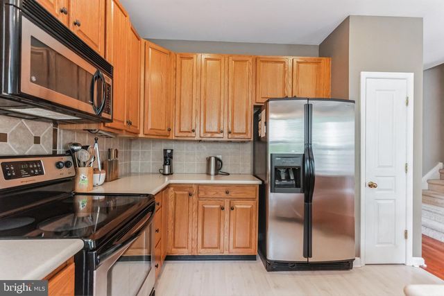 32 CHARTER OAK CT, Doylestown, PA 18901