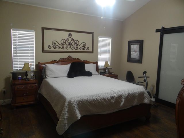 5550 N Cresta Avenue, Fresno, CA 93723