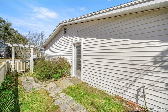 99 S Jeffery Street, Beverly Hills, FL 34465