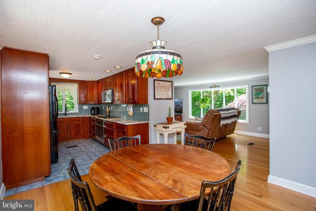 305 TOWER RD, Sellersville, PA 18960