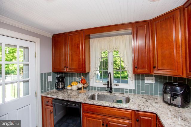 305 TOWER RD, Sellersville, PA 18960
