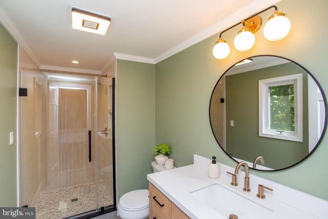 305 TOWER RD, Sellersville, PA 18960