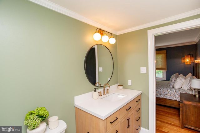 305 TOWER RD, Sellersville, PA 18960