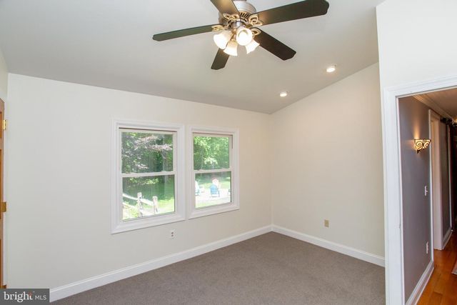 305 TOWER RD, Sellersville, PA 18960