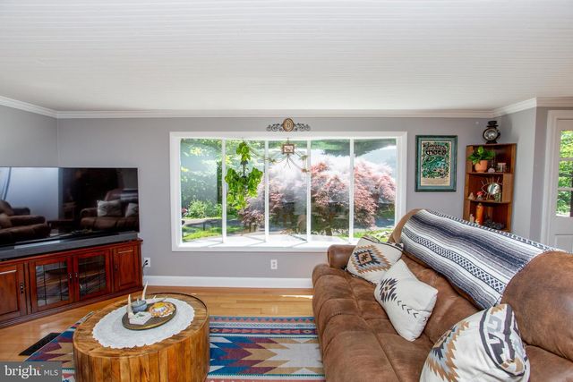 305 TOWER RD, Sellersville, PA 18960