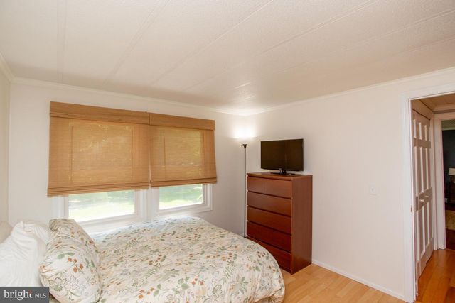 305 TOWER RD, Sellersville, PA 18960