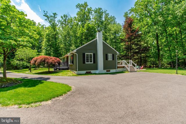 305 TOWER RD, Sellersville, PA 18960