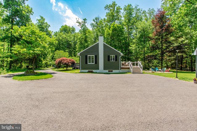 305 TOWER RD, Sellersville, PA 18960