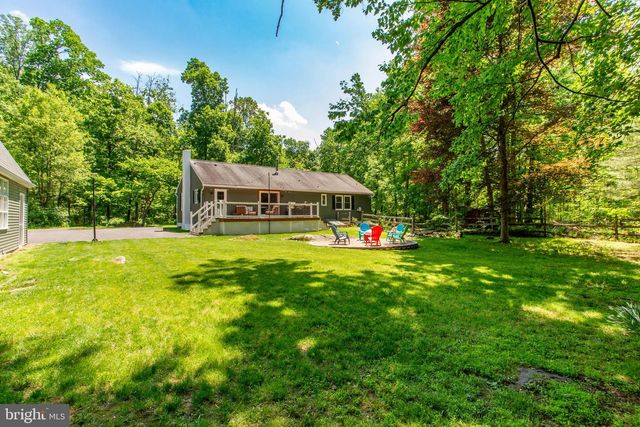 305 TOWER RD, Sellersville, PA 18960