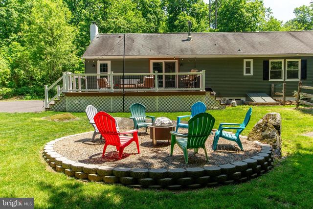 305 TOWER RD, Sellersville, PA 18960