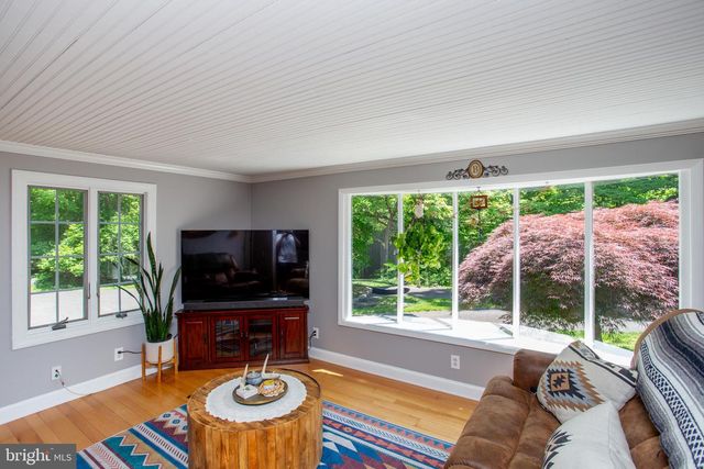 305 TOWER RD, Sellersville, PA 18960