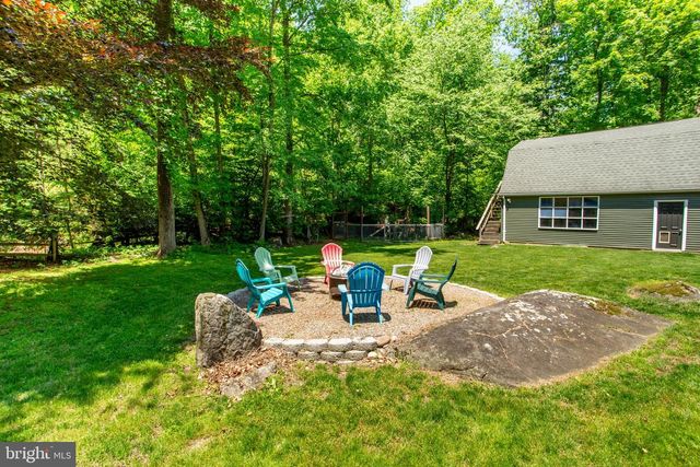 305 TOWER RD, Sellersville, PA 18960