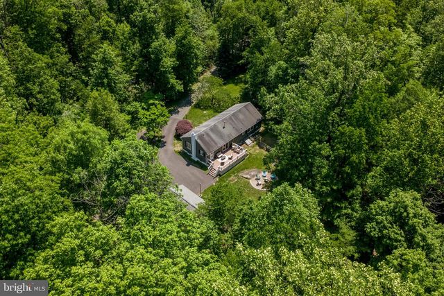 305 TOWER RD, Sellersville, PA 18960