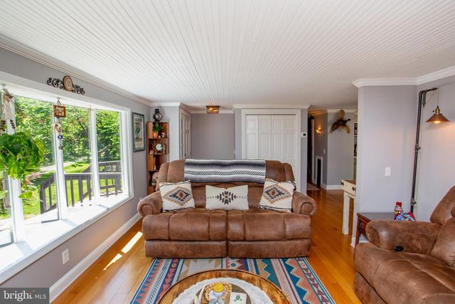 305 TOWER RD, Sellersville, PA 18960