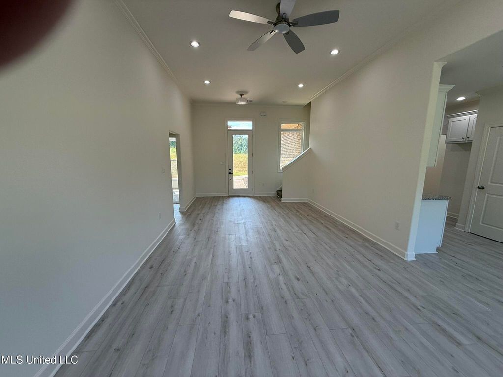 37 Honey Suckle Cove, Holly Springs, MS 38635 — photo 4