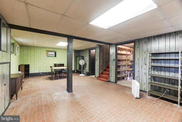 8112 MARTHA WASHINGTON ST, Alexandria, VA 22309