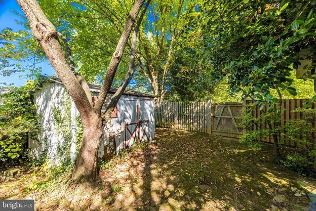 8112 MARTHA WASHINGTON ST, Alexandria, VA 22309