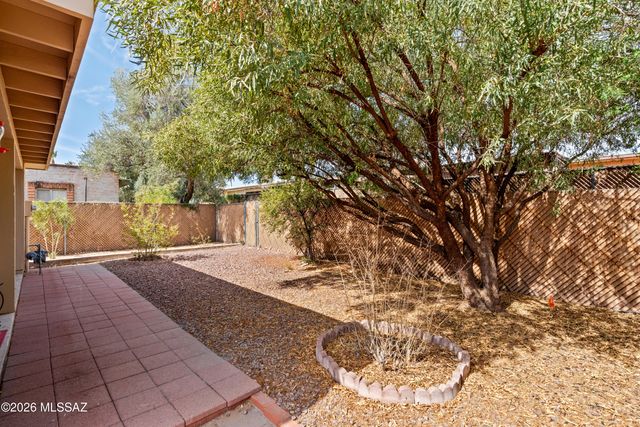 4267 N Limberlost Circle, Tucson, AZ 85705