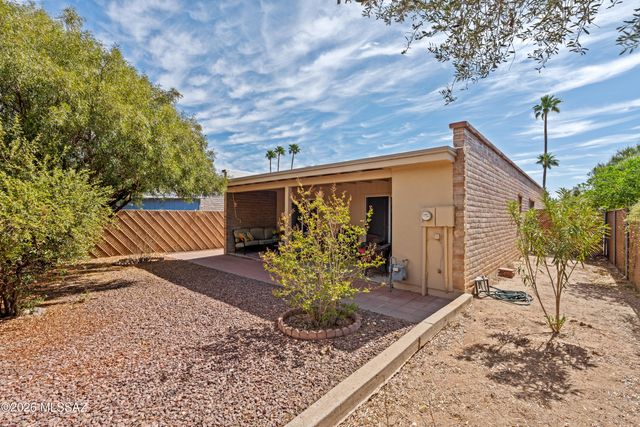 4267 N Limberlost Circle, Tucson, AZ 85705