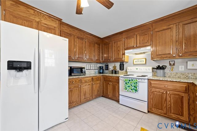 18730 Hawkins Church Rd, Dinwiddie, VA 23841