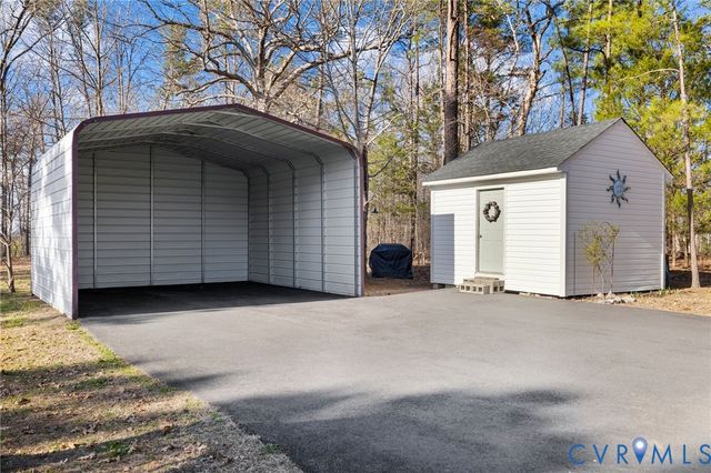 18730 Hawkins Church Rd, Dinwiddie, VA 23841