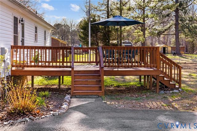 18730 Hawkins Church Rd, Dinwiddie, VA 23841