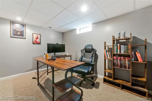 26091 Alger Boulevard, Madison Heights, MI 48071