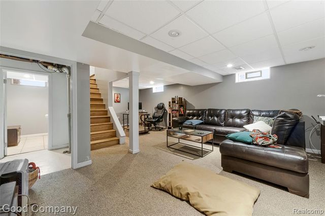 26091 Alger Boulevard, Madison Heights, MI 48071