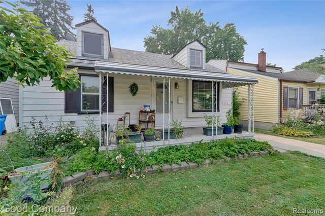26091 Alger Boulevard, Madison Heights, MI 48071