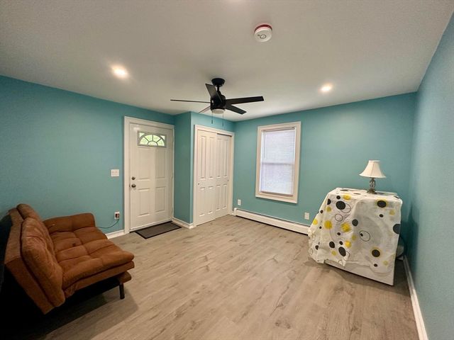 240 Russellville Rd, Westfield, MA 01085